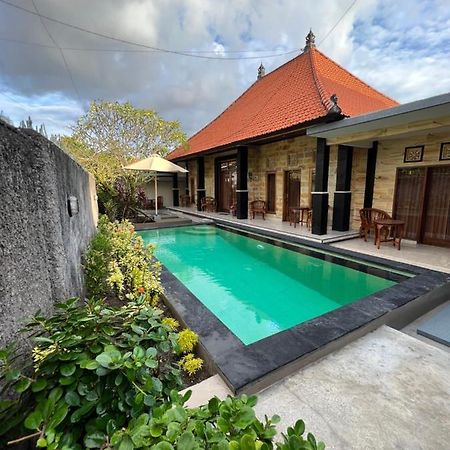 Nari Homestay Canggu Extérieur photo