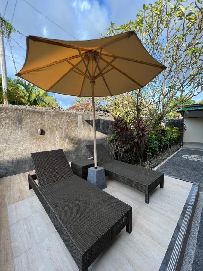Nari Homestay Canggu Extérieur photo